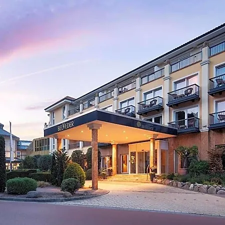 Gran Belveder & Ostsee Therme & ホテル シャルボイツ